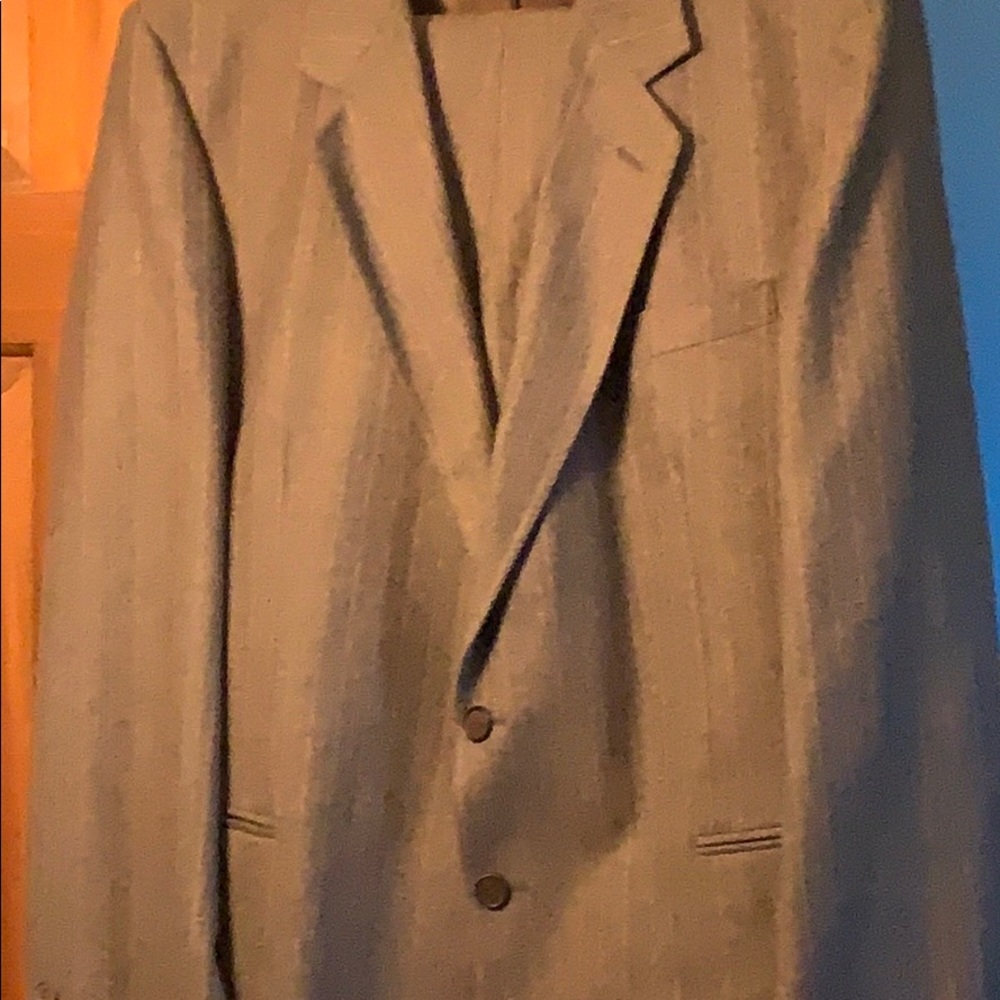 Egon Von Furstenberg Men’s wool suit NWOT
